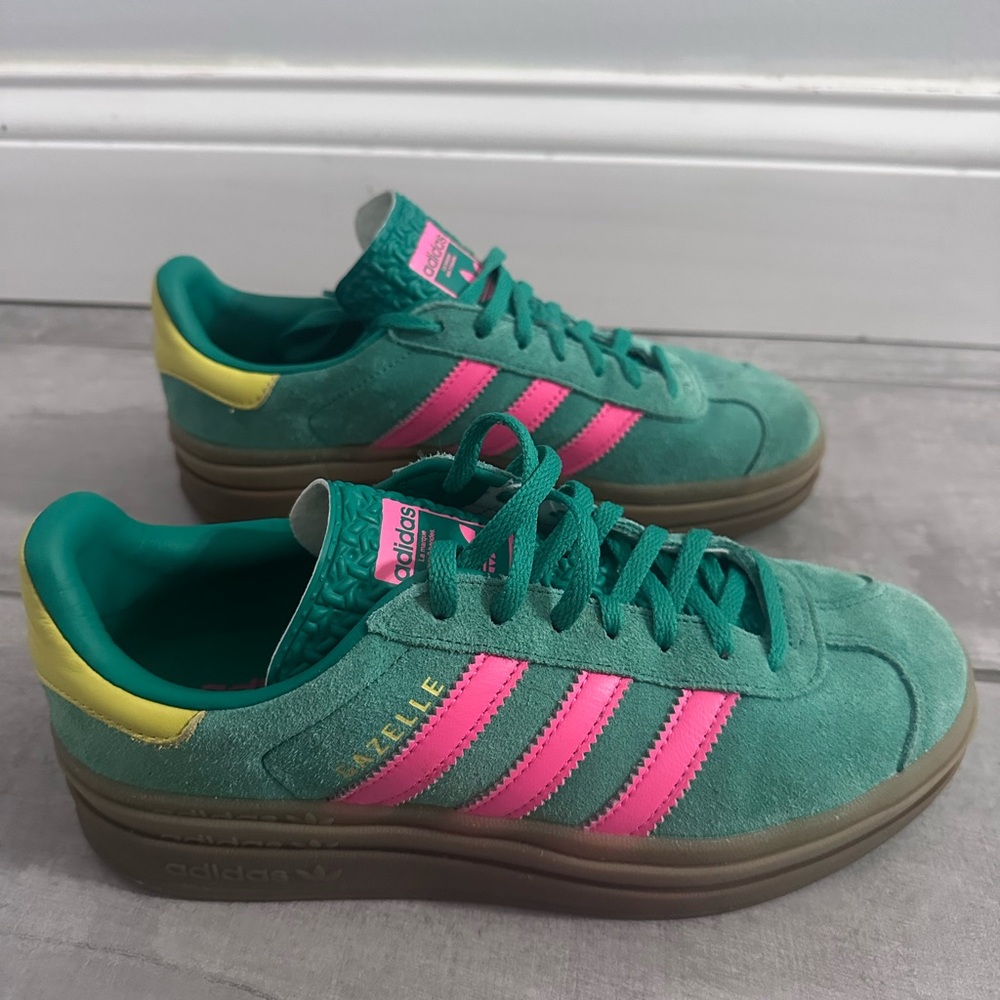 Adidas original gazelle platform sneakers